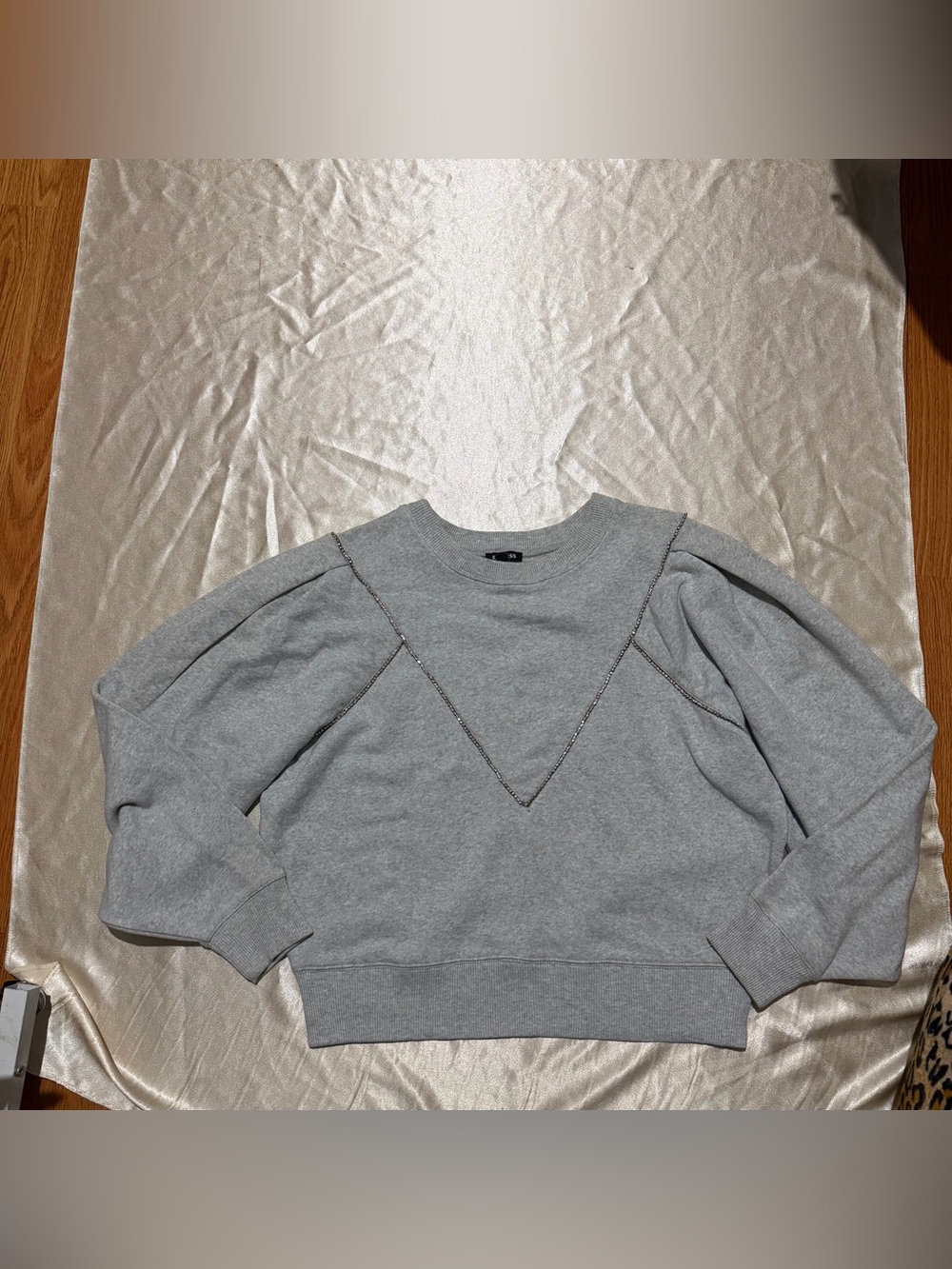 EXPRESS Gray Rhinestone Embellished Puffed Sleeve Crew Neck Sweatshirt Large